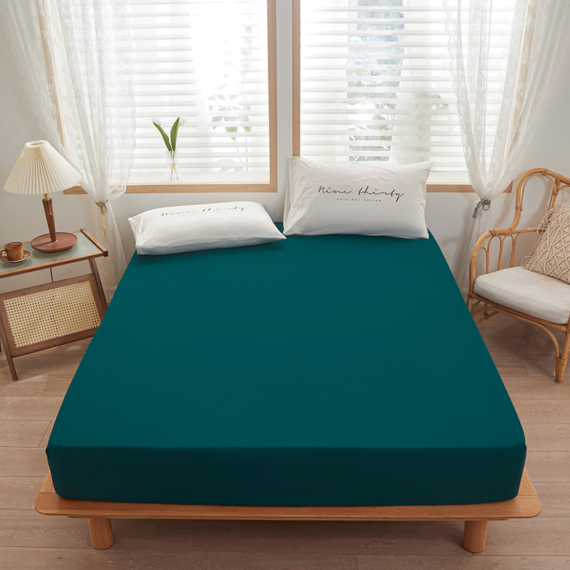 Bed Sheet Microfiber - 1 Buah Seprai Pas Warna Solid