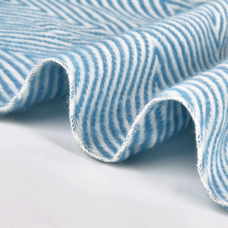 Selimut penutup Sofa bergaris  - Wool Blanket Herringbone ulasan dan harga